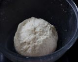 A picture of step 4 of Aloo ki poori.