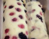 Foto langkah ke 7 dari resep Steamed Roll Cake "Mulberry Sweetheart".