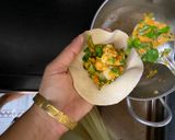A picture of step 3 of Aloo methi paratha.