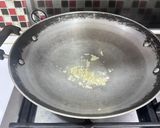 Foto langkah ke 1 dari resep Nasi Goreng Telur Sosis.