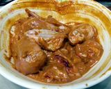 A picture of step 1 of Fried Curry Chicken.