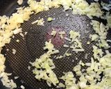 A picture of step 2 of Saffron and sausage risotto.