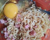 Foto langkah ke 2 dari resep 24.Donat Indomie Goreng.