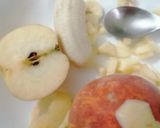 A picture of step 1 of Strawberry fruit chaat.