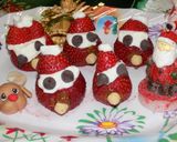 Foto del paso 4 de la receta: Papa Noel con frutillas rellenas