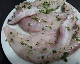 Foto del paso 1 de la receta: Filet de merluza a la romana