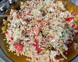 Une image de l'étape 11 de Salade de boulgour aux tomates, courgette, olives, persil et saucisses épicées.