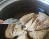 Foto del paso 3 de la receta: Caldo de pollo o pollo salcochado