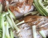 Foto del paso 2 de la receta: Verduras salteadas con pechugas