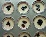 Gambar langkah 4 resipi Muffin Vanilla Blueberry.
