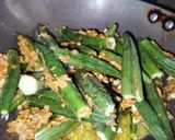 मसाले वाली भिंडी(masale wali bhindi recipe in hindi) रेसिपी चरण 4 फोटो