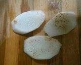 A picture of step 4 of Onion,tomato,turnip salad.
