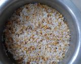 A picture of step 2 of Khara pongal.