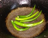 A picture of step 1 of Spicy green chilli chutney.
