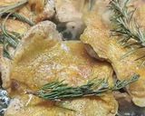 Foto del passaggio 2 della ricetta Bistecca di pollo al rosmarino