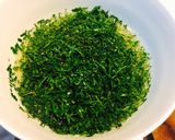 Hình bước làm 3 của món Trứng chiên lá đinh lăng