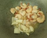 Foto langkah ke 2 dari resep UDANG SAUS Pedas asam manis.