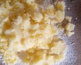A picture of step 3 of Traditional irish potatoe bread.
