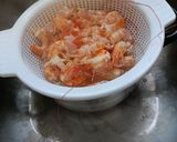 A picture of step 8 of Vegetable and Shrimp Soup with Hake Meatballs.