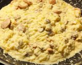 Foto langkah ke 2 dari resep Sausage Tuna Baked Rice.