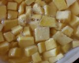 A picture of step 1 of Pumbkin ki sabji.