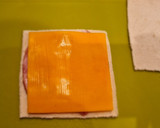 Foto del paso 2 de la receta: Sándwich de lacón y queso empanado