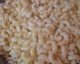 A picture of step 1 of Chicken tikka macaroni.