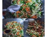 A picture of step 3 of Vegetable Hakka Noodles.