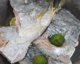 Foto langkah ke 1 dari resep Kepala Ikan Jus Nanas.