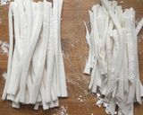 Hình bước làm 10 của món Bánh canh cua và cách làm sợi bánh canh từ bột lọc