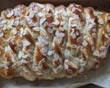 Foto langkah ke 8 dari resep Milk Butter Bread with almond cream.