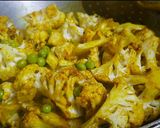 गोभी आलू की सब्जी(Gobhialoo ki sabzi recipe in Hindi) रेसिपी चरण 3 फोटो