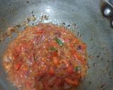 A picture of step 2 of Onion tomato rice.