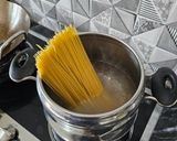 Foto langkah ke 1 dari resep Spaghetti Bolognese.
