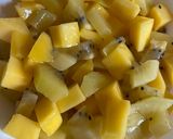 Une image de l'étape 1 de Tiramisu exotique, mangue, kiwis jaunes et pinacolada.
