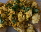 A picture of step 2 of Scrambled Tofu (eggs) on toast.