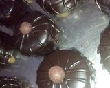 صورة لخطوة 5 من وصفة صابلي شوكولاته بحشو البنيون 🍫🍫 بريستيج