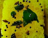 रवा ढोकळा (rava dhokla recipe in marathi) रेसिपी स्टेप 6 फोटो 