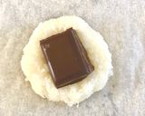 Une image de l'étape 3 de Gourmands chococo 🥥🍫.
