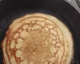 Φωτογραφία βήματος 6 της συνταγής Pancakes 🥞💕 (απλή παραδοσιακή συνταγή)