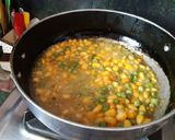 A picture of step 5 of Schezwan matar paneer corn masala.