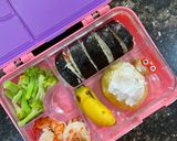 Foto langkah ke 4 dari resep Prawn Sushi with Yuzu Mayo.
