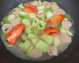 Foto langkah ke 3 dari resep Sayur Labu Siam Bakso.