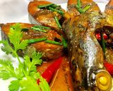 Hình bước làm 4 của món Cá Ngừ Kho Nước Dừa