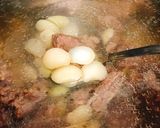 Hình bước làm 2 của món Canh Bò Hầm Đậu Ngự