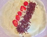 Foto langkah ke 4 dari resep Crepes Teflon Strawberry 75th Merah Putih 🇮🇩🍓.