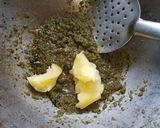 आलू वडे (बेसन) (Aloo vade (Besan) recipe in hindi) रेसिपी चरण 4 फोटो
