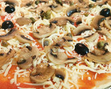 Foto del paso 2 de la receta: Pizza Puttanesca