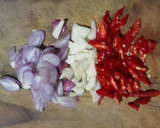 Foto langkah ke 3 dari resep Tumis Jamur Tahu Putih.