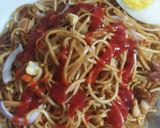 A picture of step 7 of Street Style Chicken Noodles.